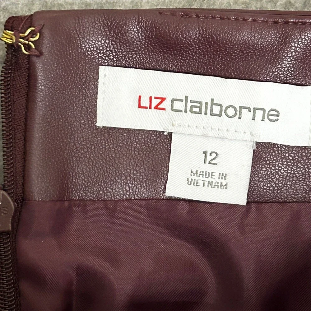 New Liz Claiborne Women's Burgundy Faux Leather Skirt Holidays Size‎ 12